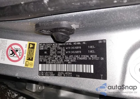 2018 Toyota Highlander Le Plus z USA, uszkodzony, nr VIN 5TDBZRFH0JS909712